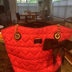 Adorable Betsey Johnson Fuschia quilted handbag,
